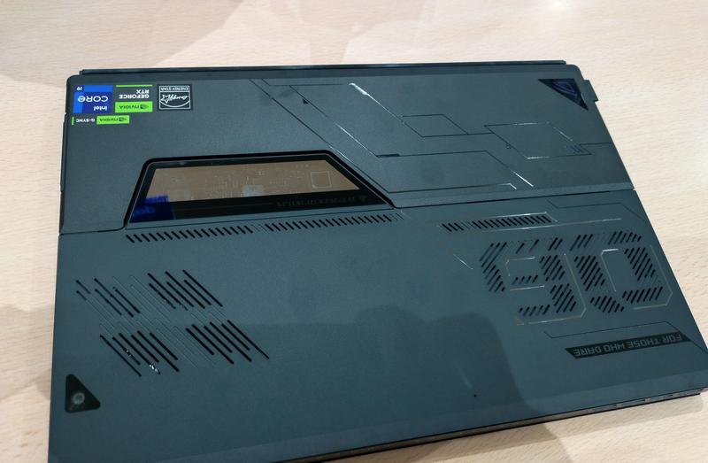 ROG Flow Z13 (2023) GZ301 | ROG Flow | ノートパソコン | ROG