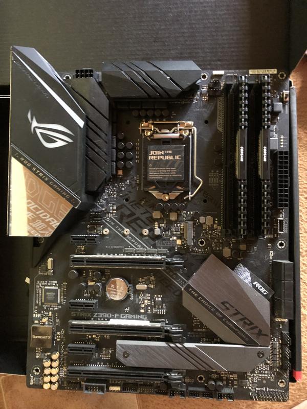 ROG STRIX Z390-F GAMING | Mainboards | ROG Switzerland