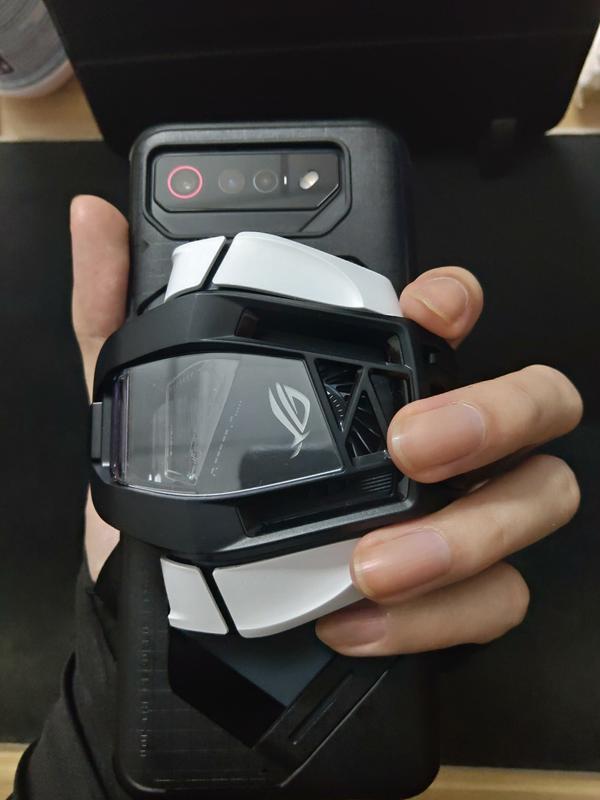 スマホアクセサリー ROG Phone 6 AeroActive Cooler 6 71iaxFC-30L._UF350,350_QL80_.jpg