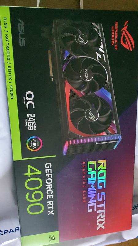 ASUS ROG Strix LC NVIDIA GeForce RTX 4090 OC Edition Carte Graphique de Jeu (PCIe 4.0, 24 Go GDDR6X, HDMI 2.1, DisplayPort 1.4a, Plaque Froide à Couverture complète, radiateur 240 mm, Tube 560 mm