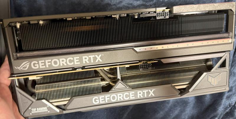 ROG Astral GeForce RTX™ 5080 16GB GDDR7 OC Edition | Gaming ROG Astral GeForce RTX™ 5080 16GB GDDR7 OC Edition | Gaming