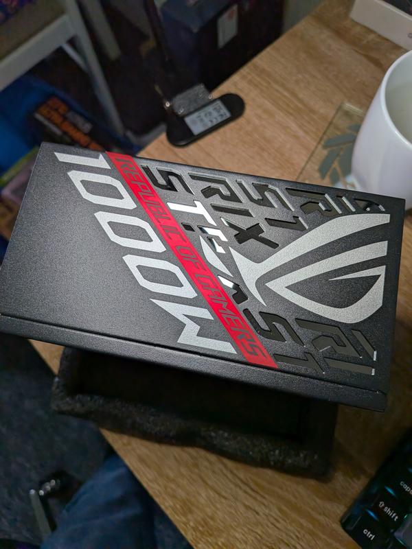 ROG STRIX 1000W Platinum | ROG Strix | Gaming Power Supply Units