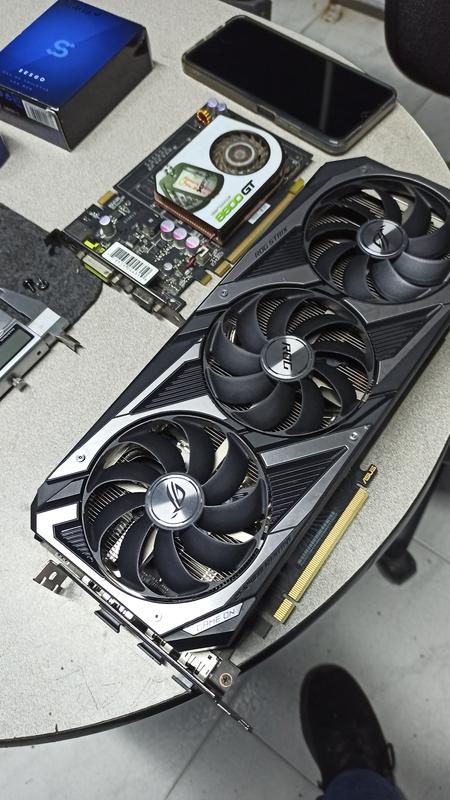 N*K様 ASUS ROG STRIX GEFORCE RTX 3060 12G ROG-STRIX-RTX3060-O12G-V2-GAMING | Graphics Cards | ROG
