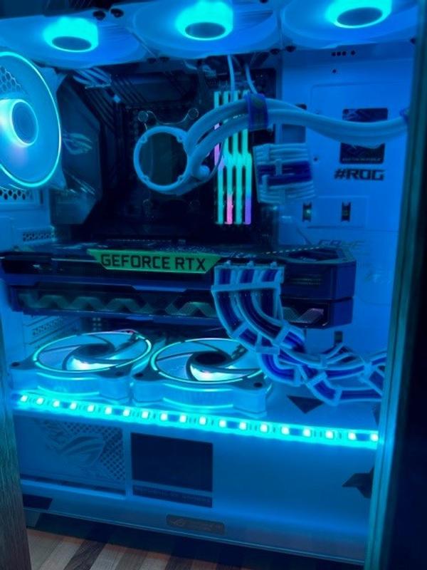Tranhoa1404　RTX3090 ROG-STRIX-RTX 3090-O24G-GAMING | Graphics Cards