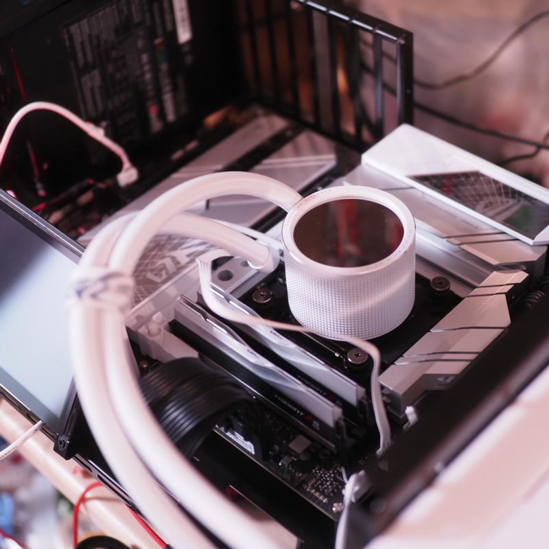 ROG RYUO III 360 ARGB WHITE EDITION | Gaming cpu-liquid