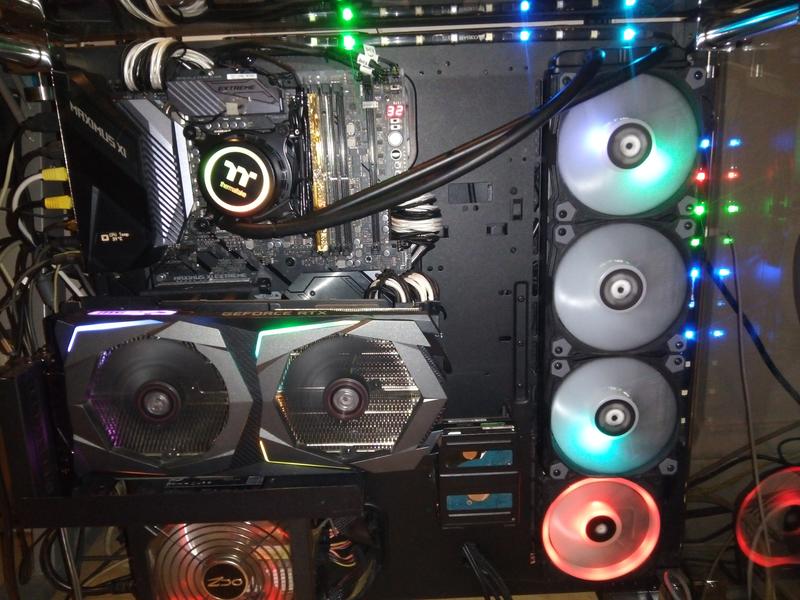 PCケース(自作PC用) ASUS ROG STRIX RISER CABLE Amazon.com: ASUS ROG Strix Riser Cable (240mm PCI-E 3.0 x 16