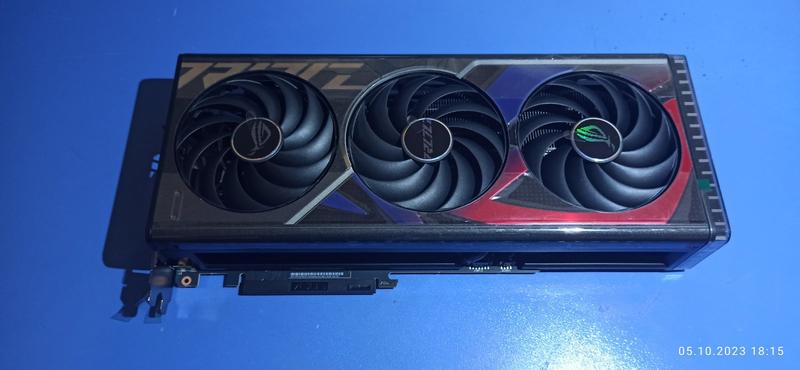 ROG Strix GeForce RTX™ 4070 Ti 12GB GDDR6X | Відеокарта | ROG Україна