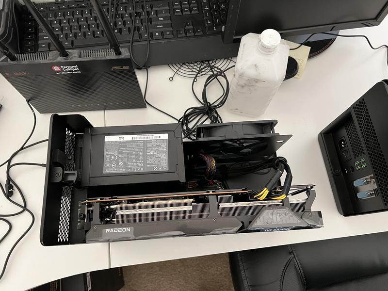 ASUS TUF Gaming Radeon™ RX 6900 XT OC Edition 16GB GDDR6 ASUS TUF Gaming Radeon™ RX 6900 XT OC Edition 16GB GDDR6
