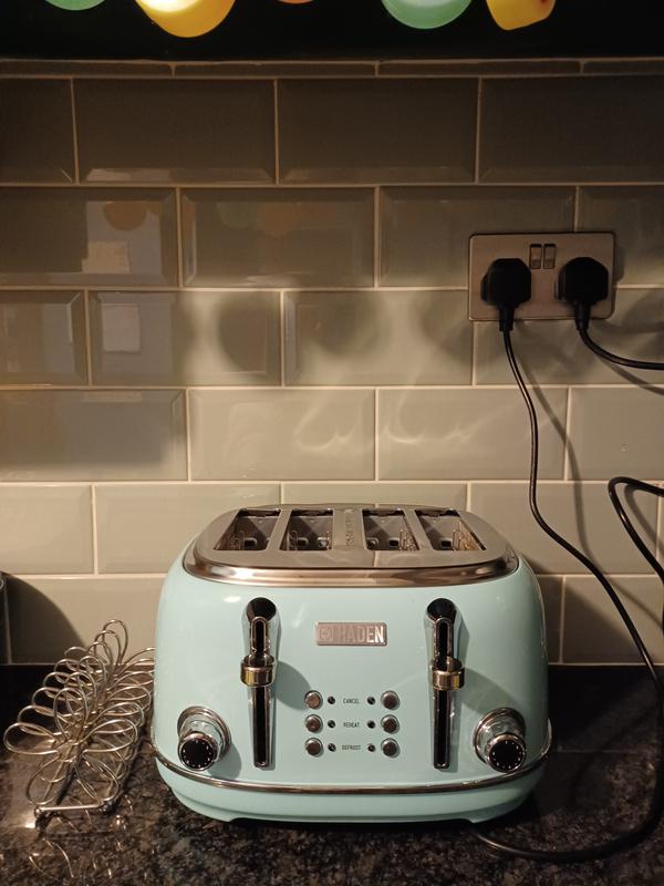 Turquoise toaster and outlet kettle set