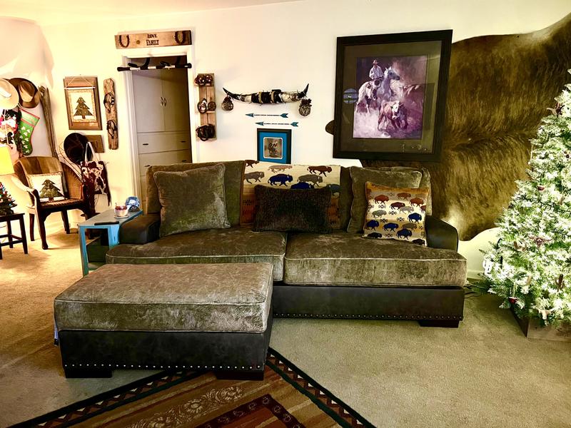 Alesbury Sofa | Ashley Canada