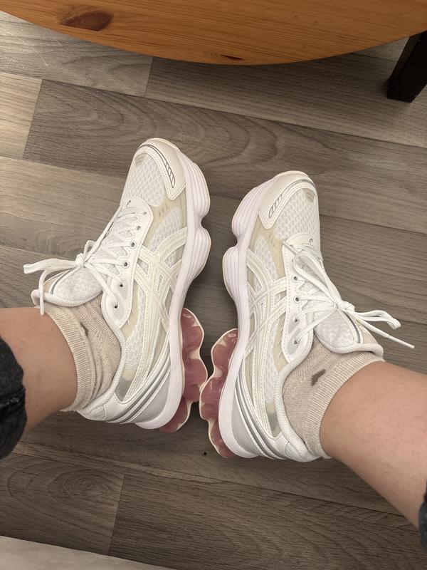 GEL-KINETIC FLUENT | Unisex | WHITE/BLUSH | Unisex Sportstyle