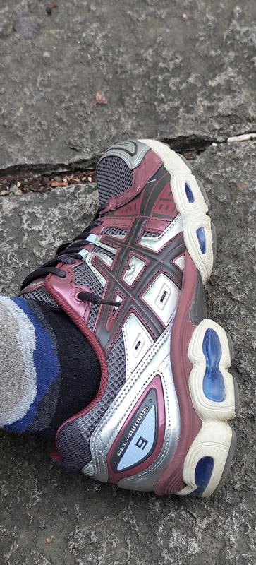asics GEL-NIMBUS 9 OATMEAL/IRONCLAD（アシックス ゲルニンバス