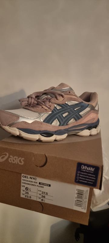 NYです asics GEL-NYC CREAM/GREY FLOSS 23SS-I（アシックス ゲルエヌワイシー