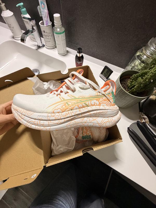 GEL-NIMBUS 28 TOKYO | Unisex | WHITE/APRICOT CRUSH | Unisex