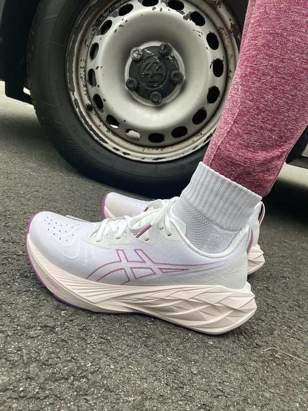 asics ノヴァブラスト25.0cm NOVABLAST ホットピンク アシックス asics NOVABLAST 4 WIDE ノヴァブラスト 4 ワイド