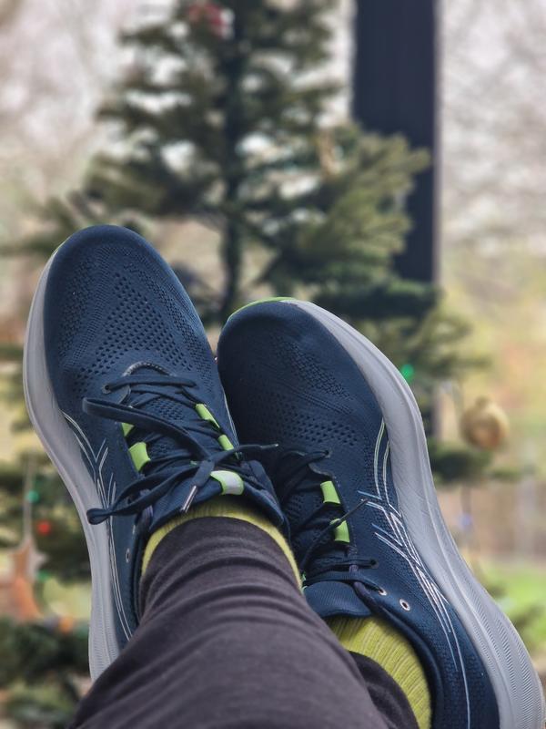 黒水。 ASICS アシックス GEL-NIMBUS 26 ゲルニンバス 1011B794.002