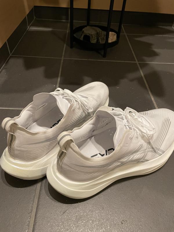 アシックス公式] MEGABLAST | ランニング