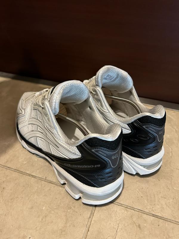 GEL-KAYANO 14×UNAFFECTED | DARK SHADOW/PURE SILVER | スポーツ