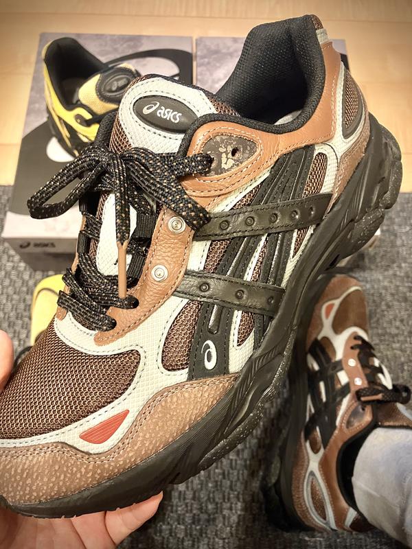 asics GEL-NYC 2.0 SSHS HAL STUDIOS MAHOGANY/BLACK（アシックス ゲル