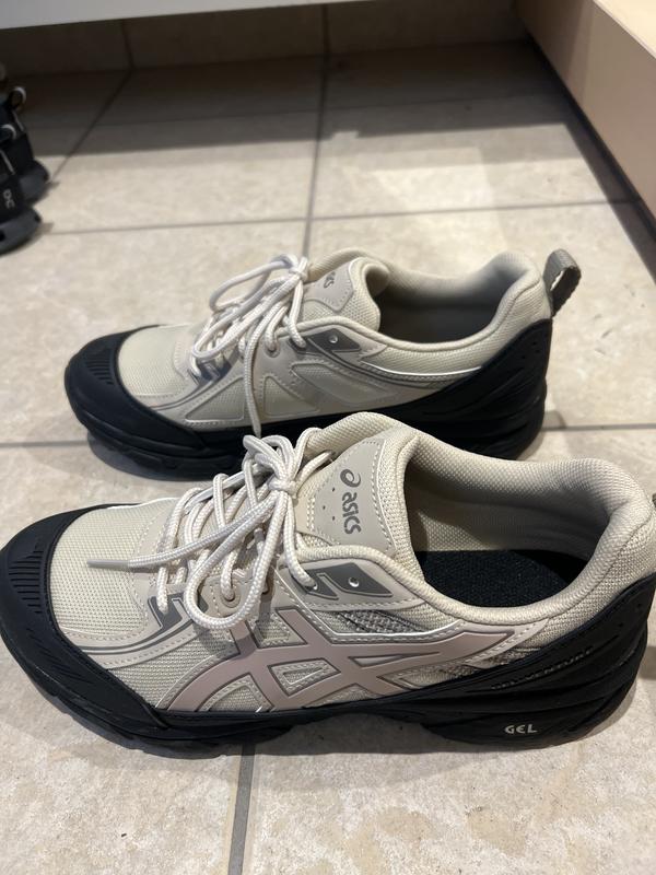 GEL-VENTURE 6 SHIELD | BLACK/FEATHER GREY | スポーツスタイル