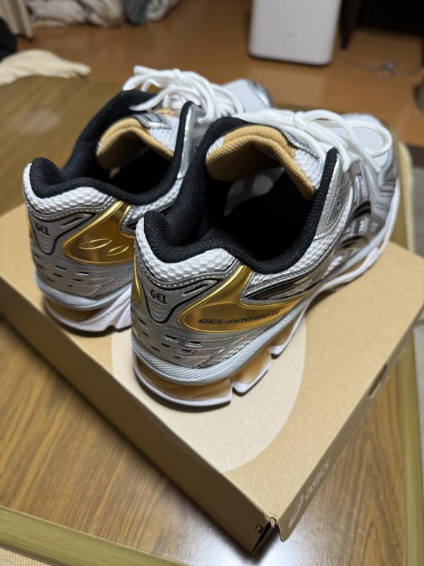 asics GEL-KAYANO 14 BIRCH/DARK PEWTER（アシックス ゲル-カヤノ 14