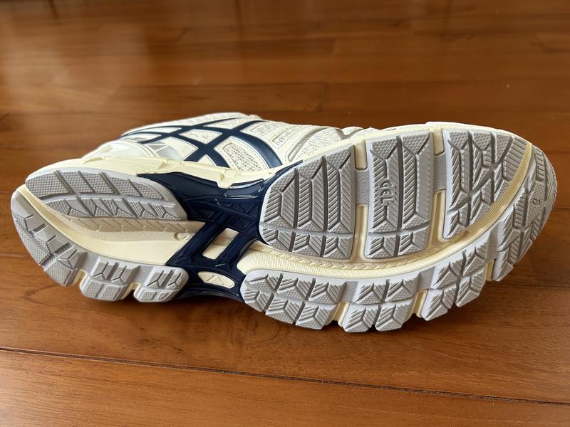 asics GEL-KAYANO 20 GRAVEL/PURE SILVER（アシックス ゲル-カヤノ 20