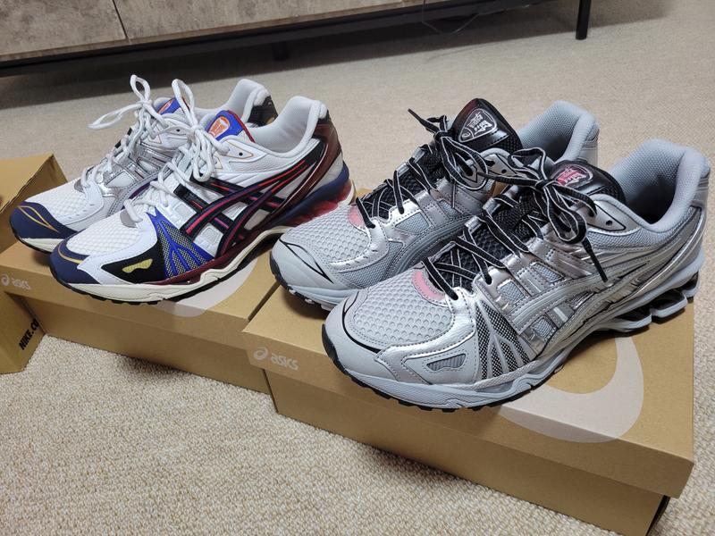 GEL-KAYANO LEGACY | WHITE/BLACK | スポーツスタイル メンズ