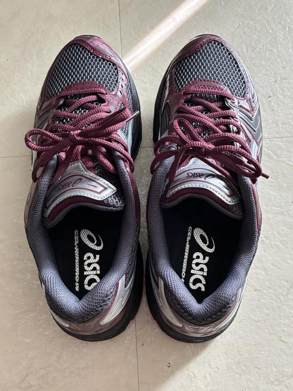 asics GEL-KAYANO 14 WHITE/GRAPHITE GREY（アシックス ゲル-カヤノ 14