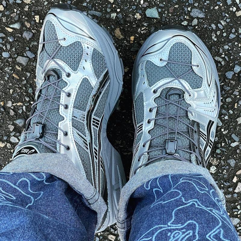 GEL-KAYANO 14×UNAFFECTED | BRIGHT WHITE/JET BLACK | スポーツ