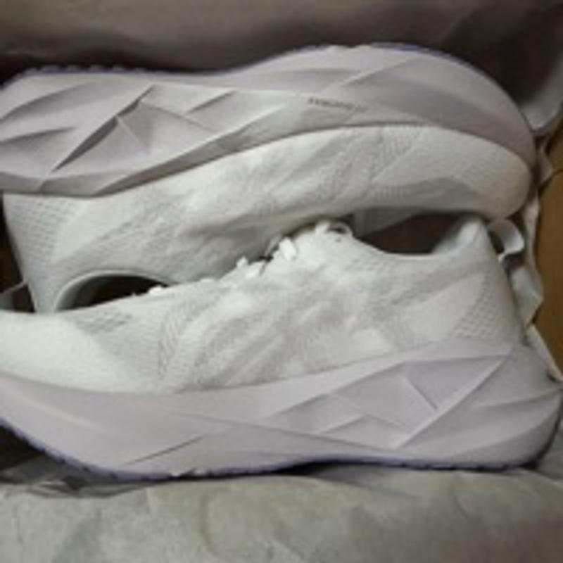 NOVABLAST 5 WIDE | Women | WHITE/LILAC HINT | Women's Running