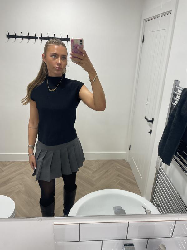 Stradivarius STR pleated skirt in gray | ASOS