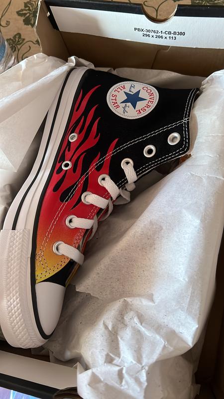 Converse Chuck Taylor All Star Sneakers alte nere con motivo di fiamme ASOS