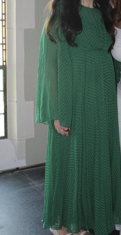 ASOS DESIGN tie back fluted sleeve pleated chevron chiffon midi dress in  green | ASOS