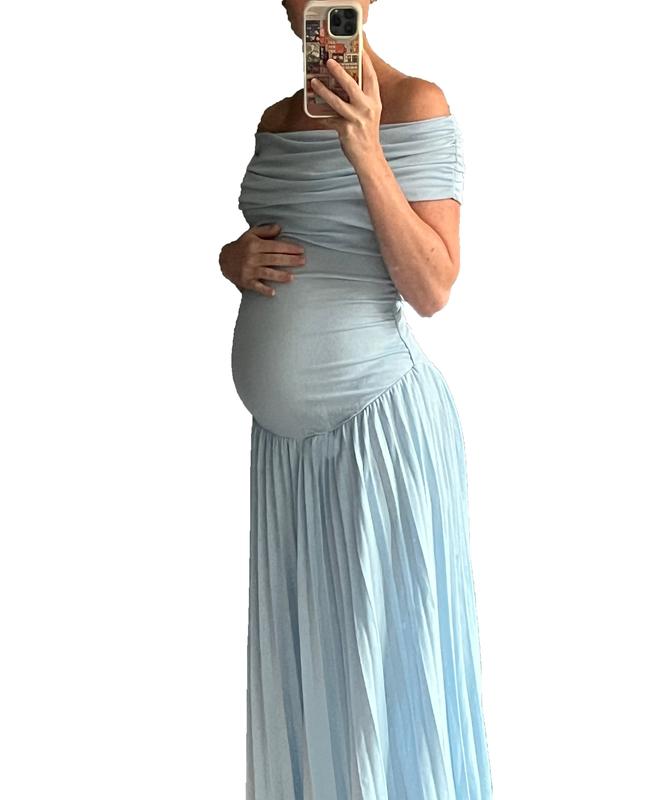 field of dreams dress in light blue lioness Baby Blue  Maxi Field of Dreams by Lioness. Worn by gorgeous @tazcrompy.  This dress is a perfect option for a baby shower or maternity wear   Book online  link in bio @lendthelabel