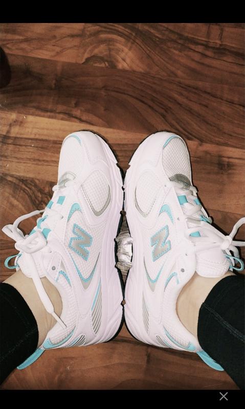 new balance 408 trainers in white and light blue