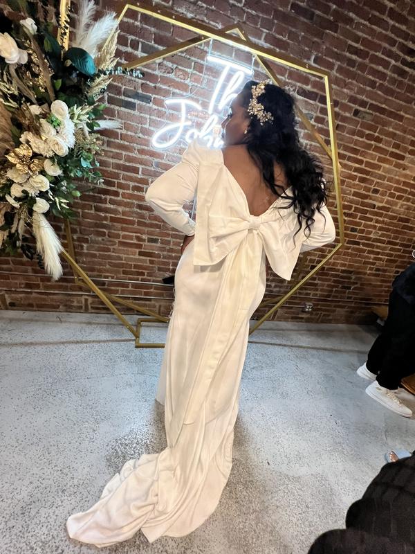 Asos wedding curve clearance
