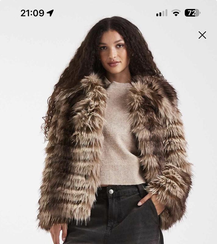 ジャケット・アウター LOGO PATCHED FAUX FUR HOODED JACKET e252b25b-86dc-54a7-9f87-