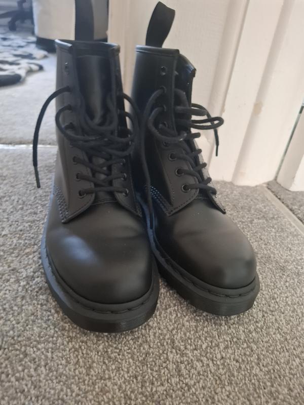 Dr Martens Snowboard Boots For Flat Feet Dr Martens Unisex 1460