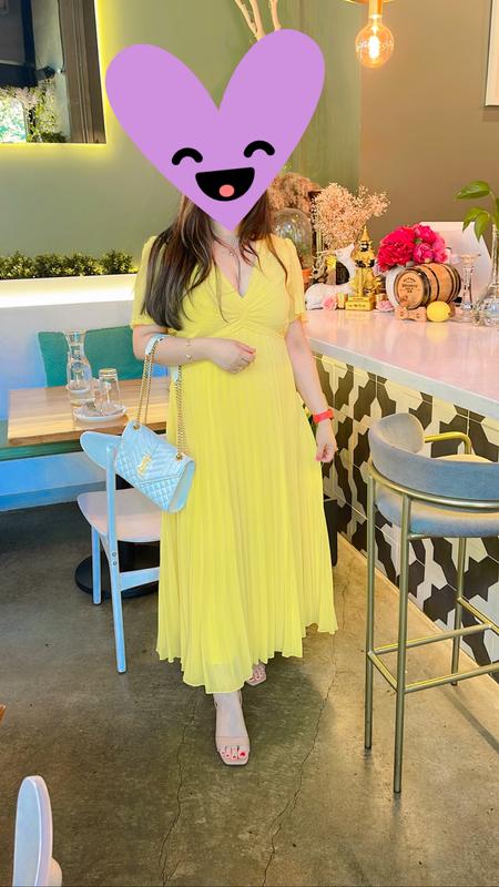 asos design pleated bodice flutter sleeve pleat midi dress ASOS DESIGN pleated bodice flutter sleeve pleated midi dress in hot pink