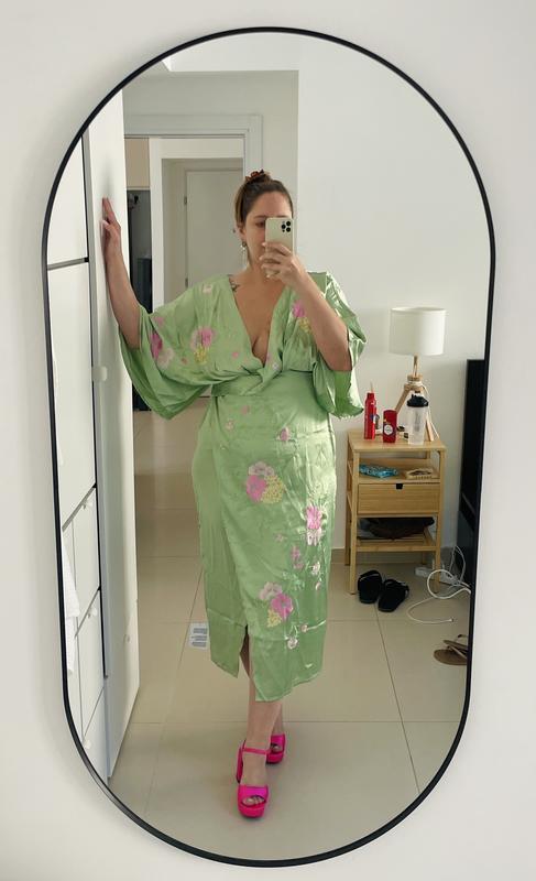 ASOS DESIGN Curve satin wrap front kimono sleeve embroidered midi dress in  green | ASOS