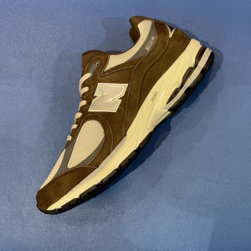 New Balance M2002RHS BROWN（ニューバランス M2002RHS-ブラウン