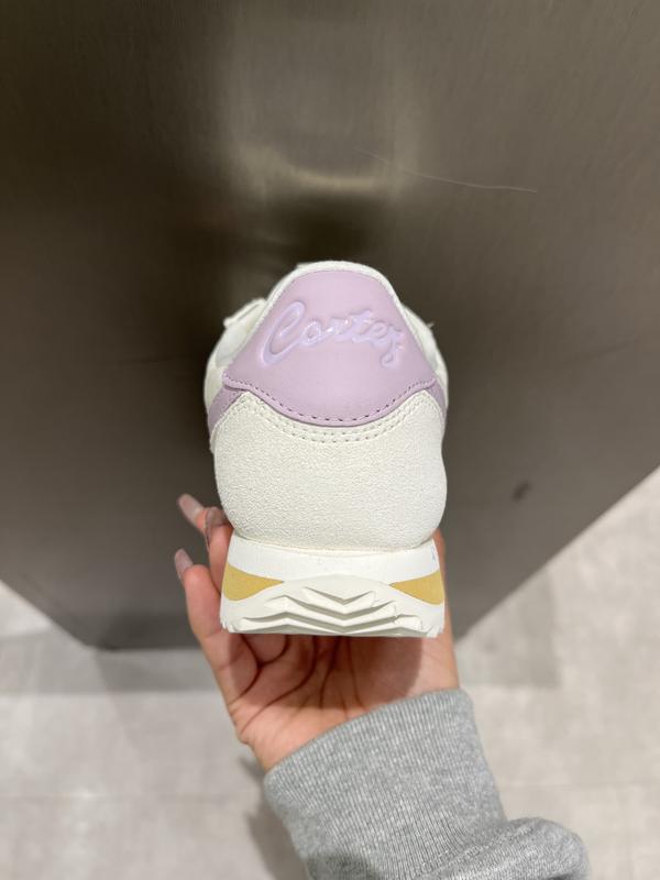 NIKE W CORTEZ SE SAIL/ICED LILAC-SAIL-CLUB GOLD 23SU-I