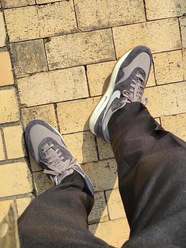 Air max clearance 1 suede grey