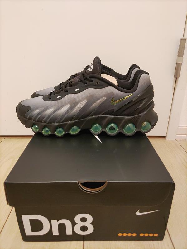 NIKE AIR MAX DN8 BLACK/VOLT-LT SMOKE GREY-BLACK（ナイキ エア