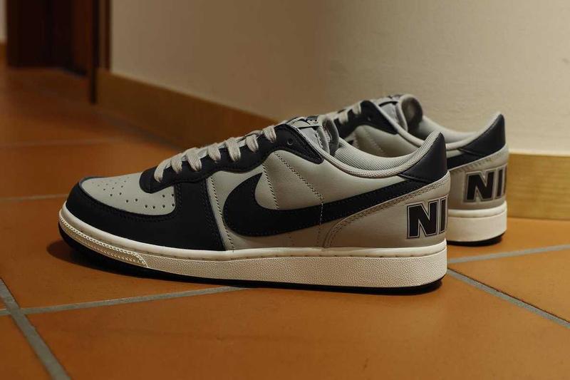 NIKE TERMINATOR LOW GRANITE/DARK OBSIDIAN-SAIL 23FA-I|atmos（アトモス） 公式オンラインストア