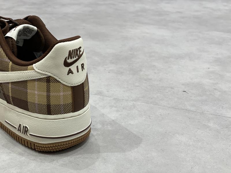 NIKE AIR FORCE 1 '07 LX CACAO WOW/PALE IVORY-CACAO WOW 23SP