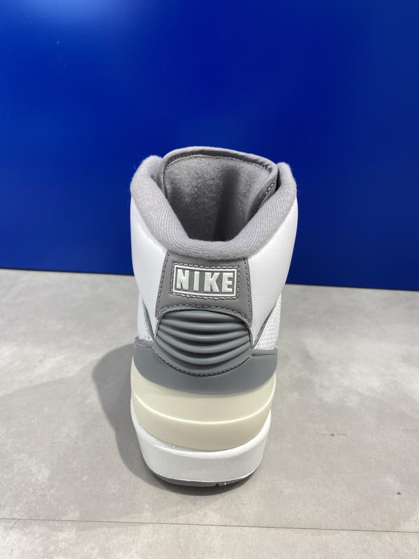 JORDAN BRAND AIR JORDAN 2 RETRO WHITE/CEMENT GREY-SAIL-BLACK