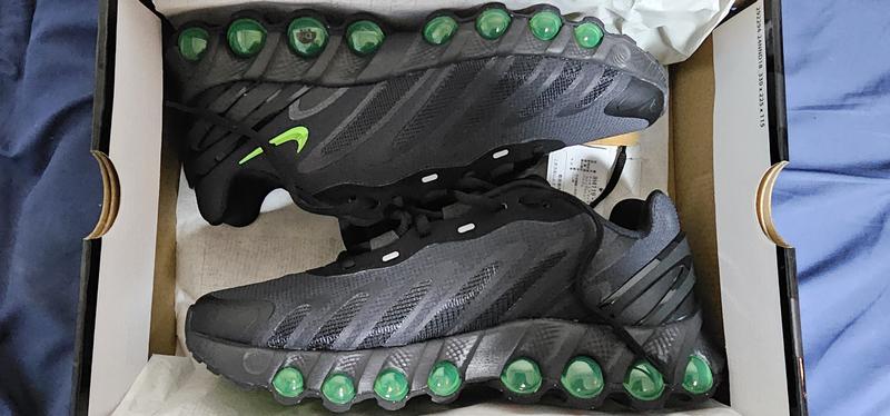NIKE AIR MAX DN8 BLACK/GREEN STRIKE-DK SMOKE GREY-BLACK（ナイキ