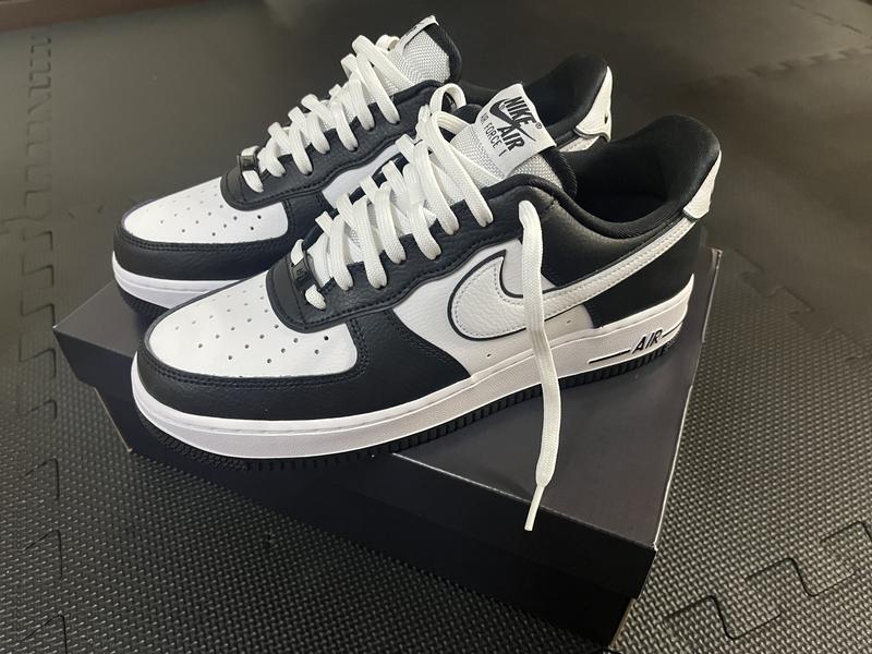 エア フォース 1 ‘07 LV8 AIR FORCE AF 黒 白 ガムソール NIKE AIR FORCE 1 '07 LV8 WHITE/WHITE-BLACK-RACER BLUE 22FA-I