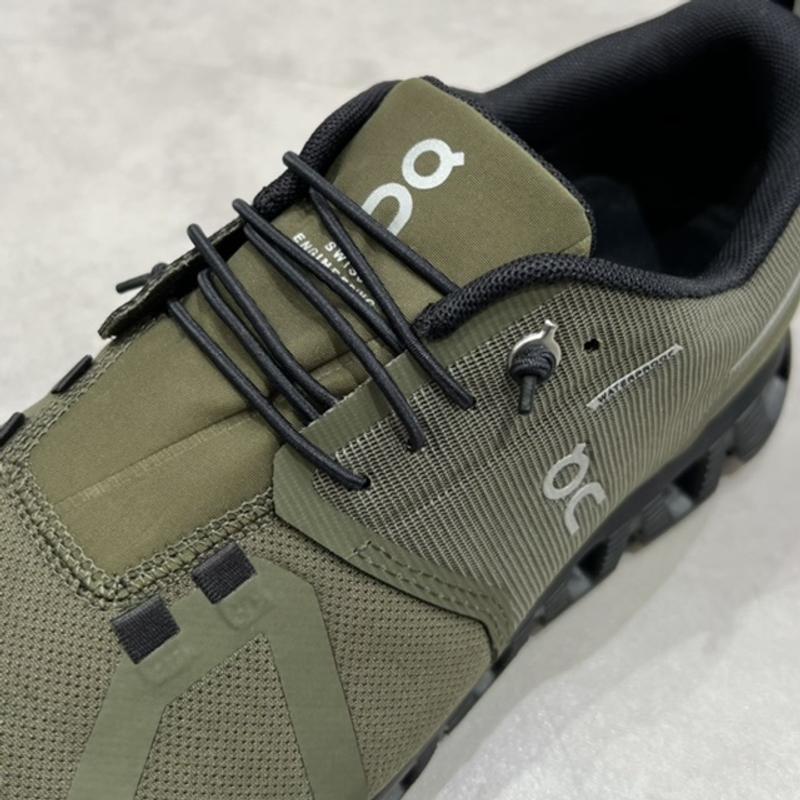 Luxe【美品】On Cloud Waterproof オリーブグリーン On Cloud 5 Waterproof Olive/Black（オン クラウドファイブ